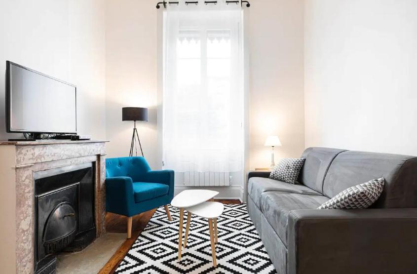 Appartement 2 Pieces Jean Mace Et Stationnement Лион Экстерьер фото